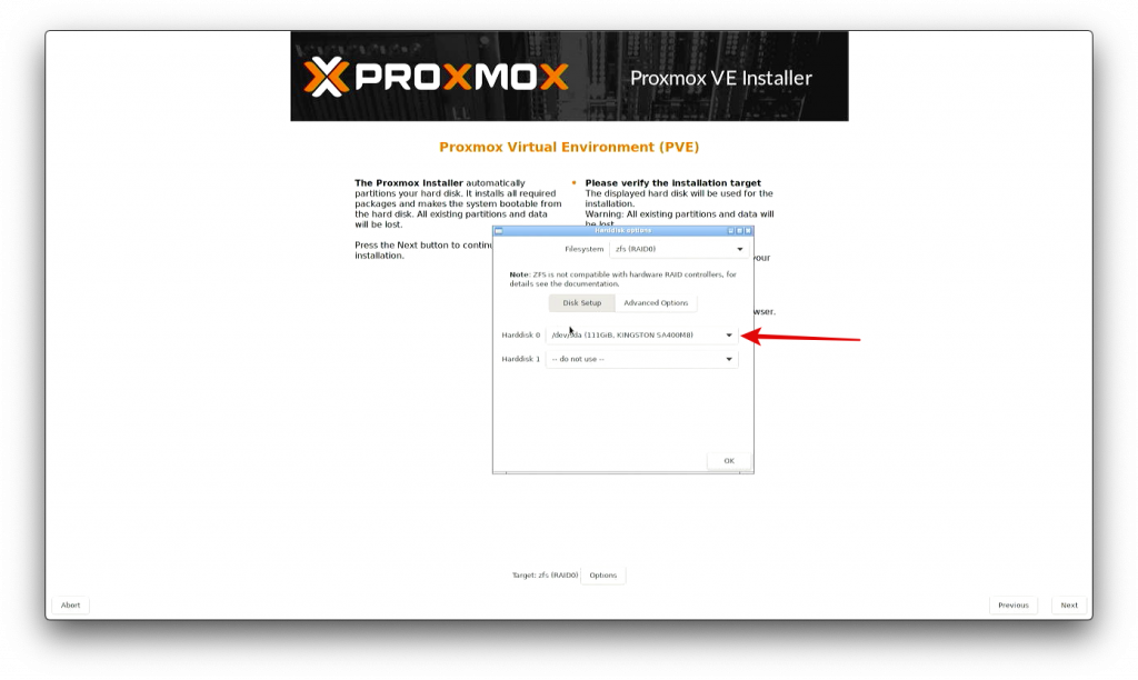 選擇要安裝 Proxmox VE 作業系統的目標磁碟